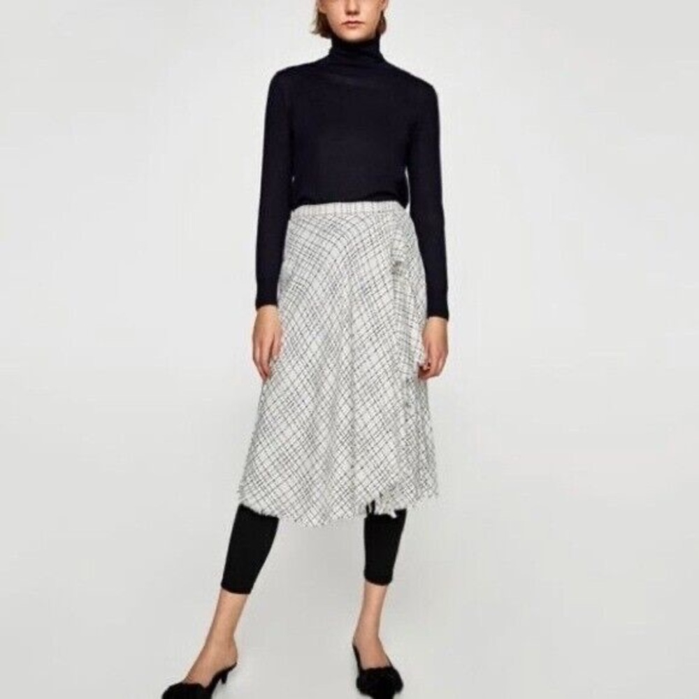 Zara Black and White Midi Skirt